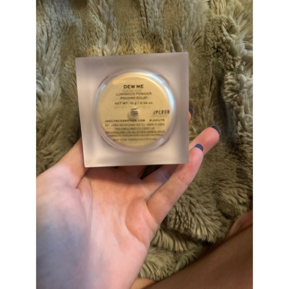 Jaclyn Cosmetics luminous powder - Picture 2 of 3